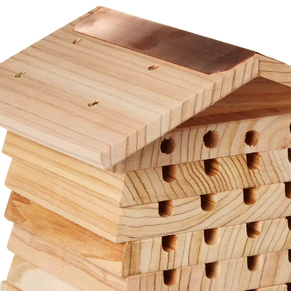 Julian&rsquo;s Wild Bee Hotel 3